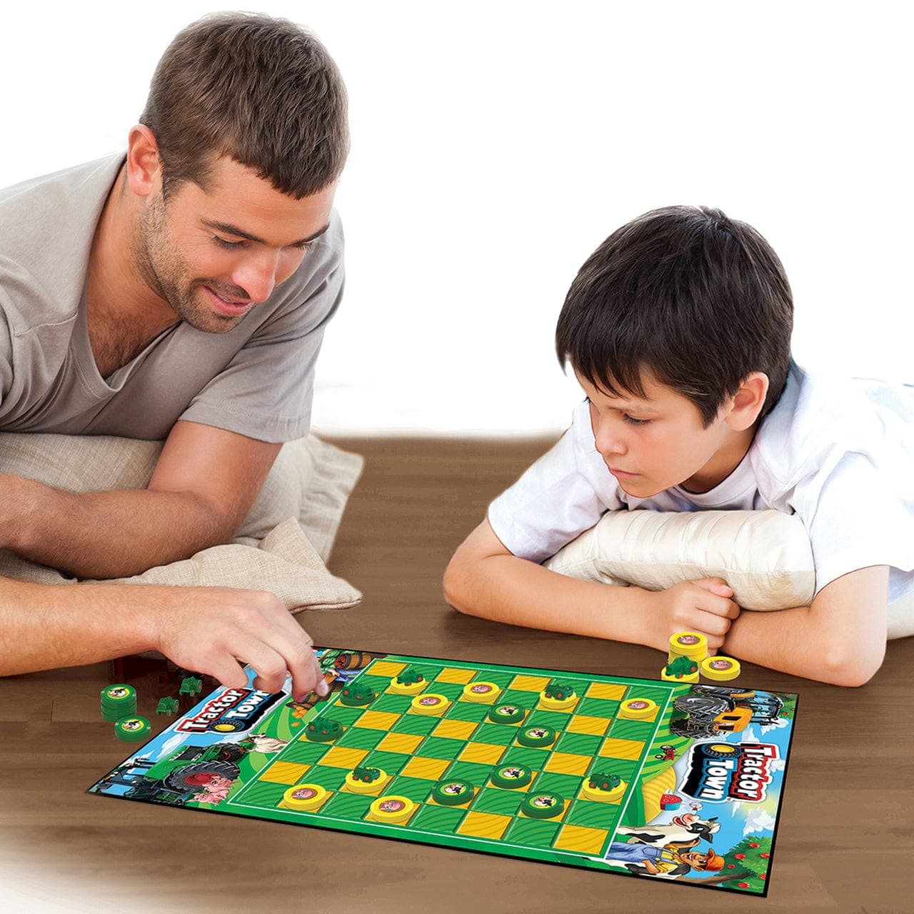 MasterPieces-Tractor Town Checkers Board Game-41980-Legacy Toys