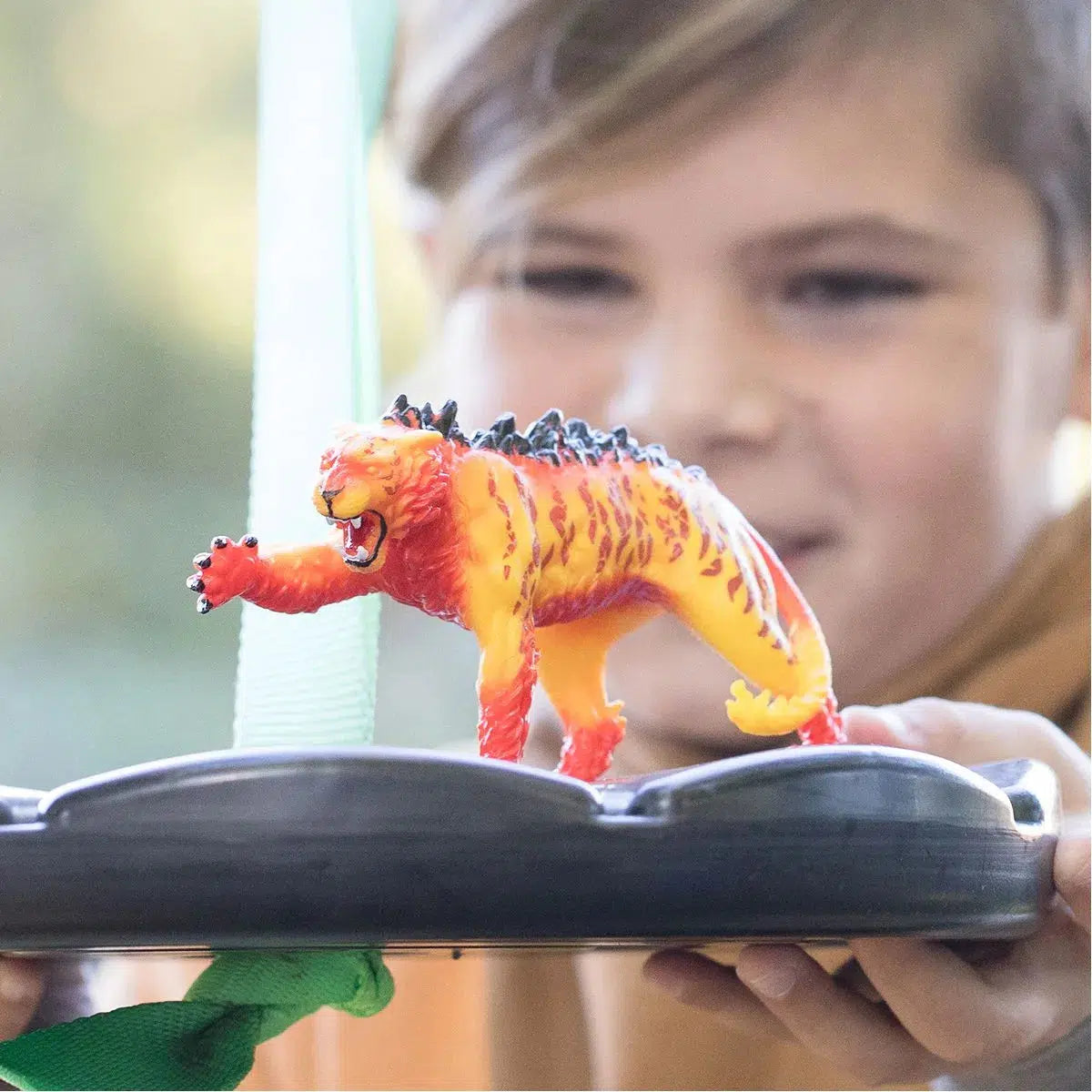 Schleich-Lava Tiger-70148-Legacy Toys