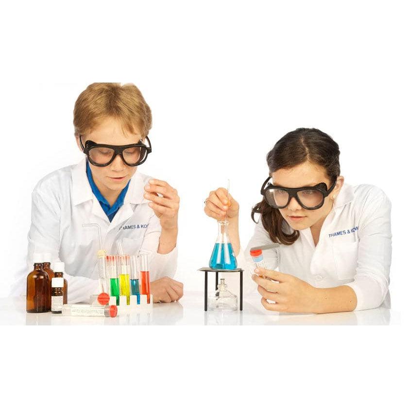 Thames & Kosmos-CHEM C2000 Chemistry Set (V 2.0)-640125-Legacy Toys